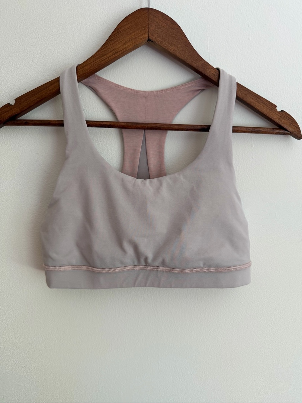 lululemon Invigorate Bra Women’s Size 6 Faint Coral Light Pink Racerback